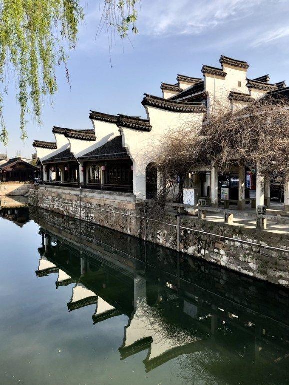 星期几在干什么的英语句子?-让问题更简单